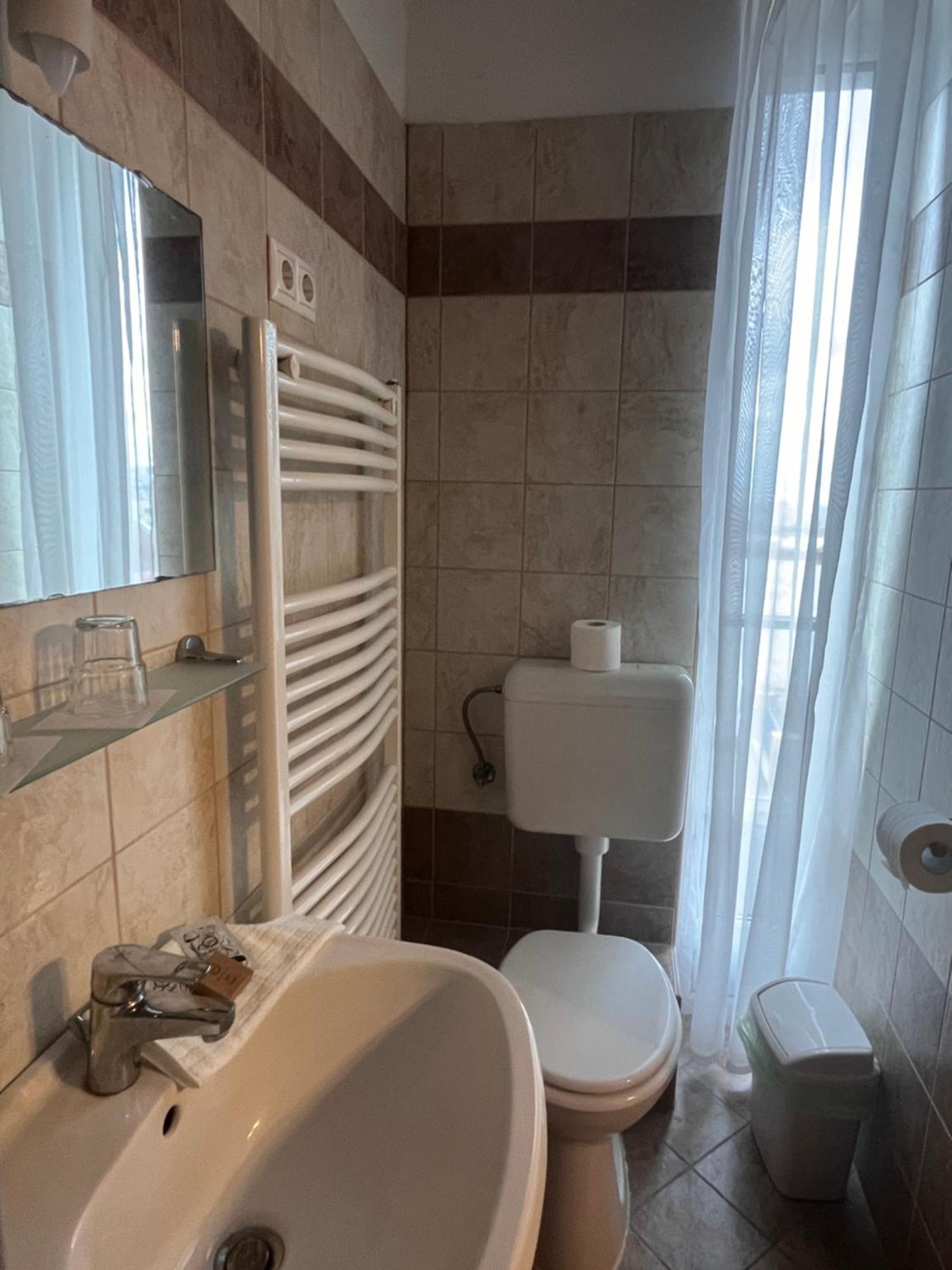 Hotel Rose City Budapest Eksteriør billede