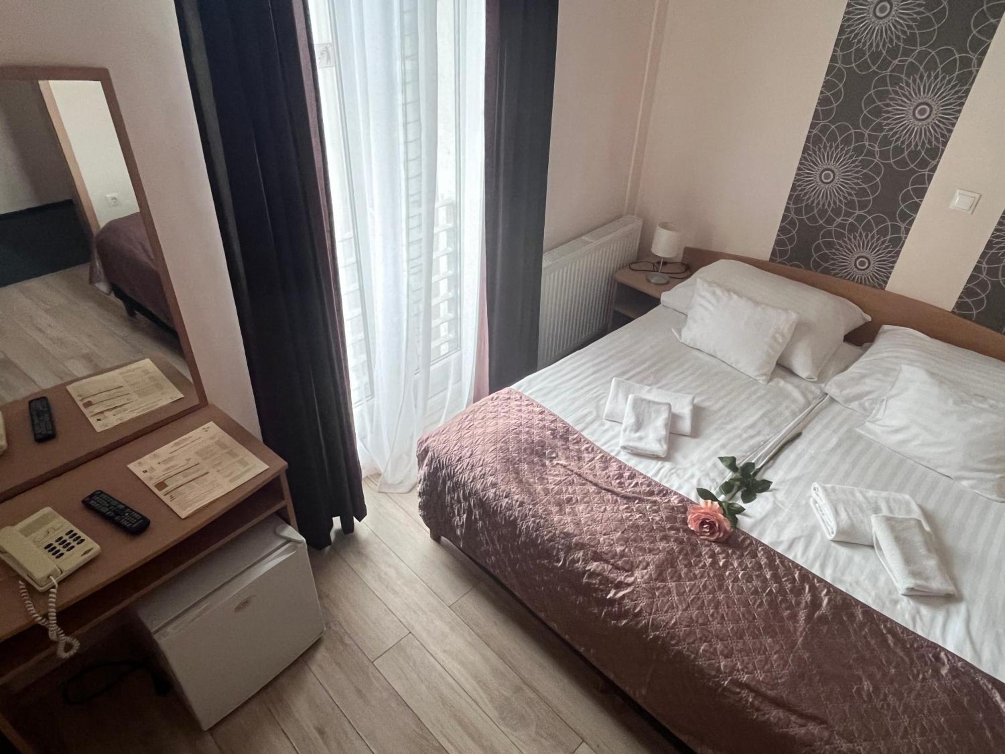 Hotel Rose City Budapest Eksteriør billede